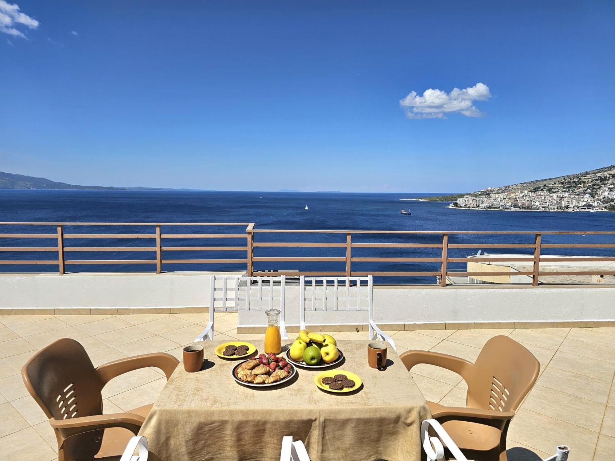 Sunset Penthouse Apartment Саранде Екстериор снимка