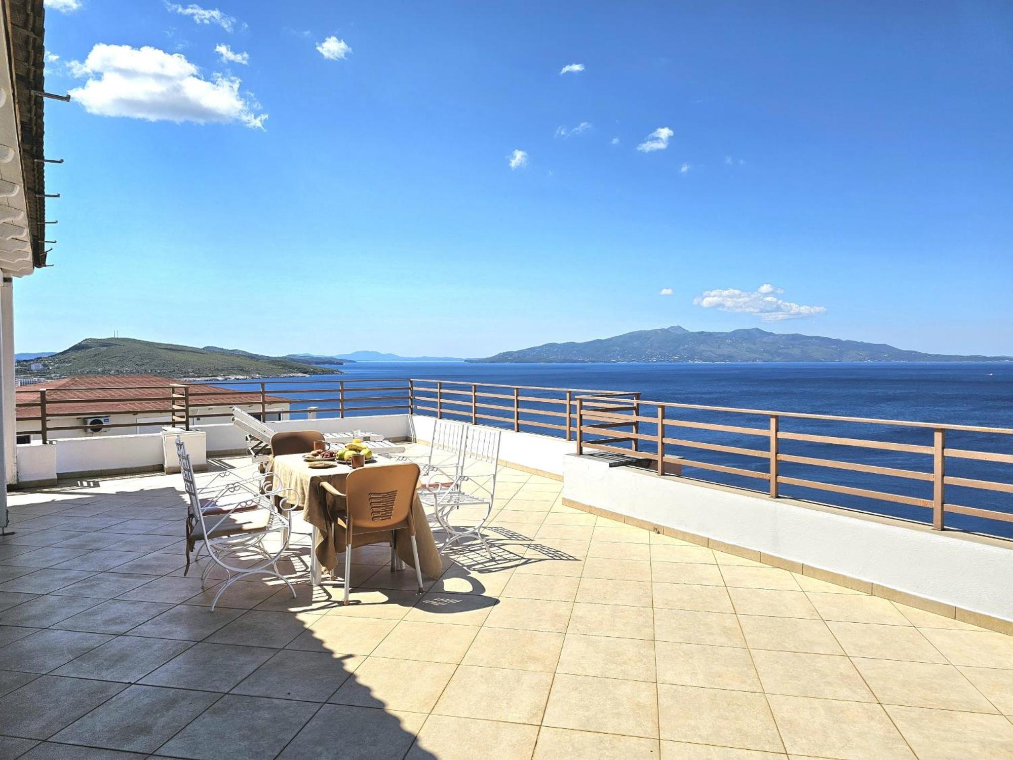 Sunset Penthouse Apartment Саранде Екстериор снимка